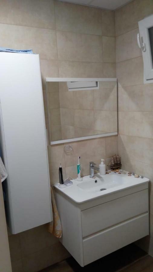 Dormitorios Piso กันดิอา ภายนอก รูปภาพ