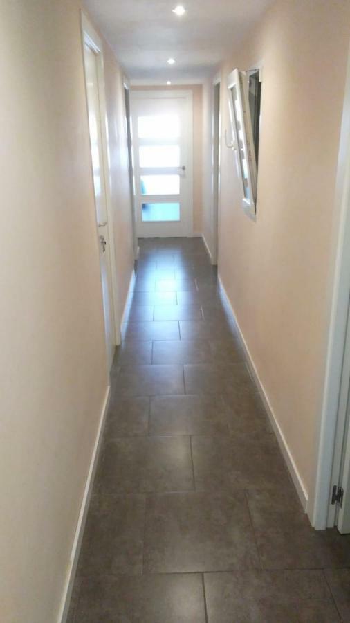 Dormitorios Piso กันดิอา ภายนอก รูปภาพ